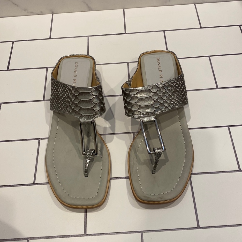 Donald Pliner sandals